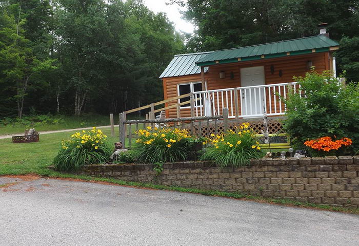 Ramsdens Modern Cottages - New And Improved Cabin (newer photo)
